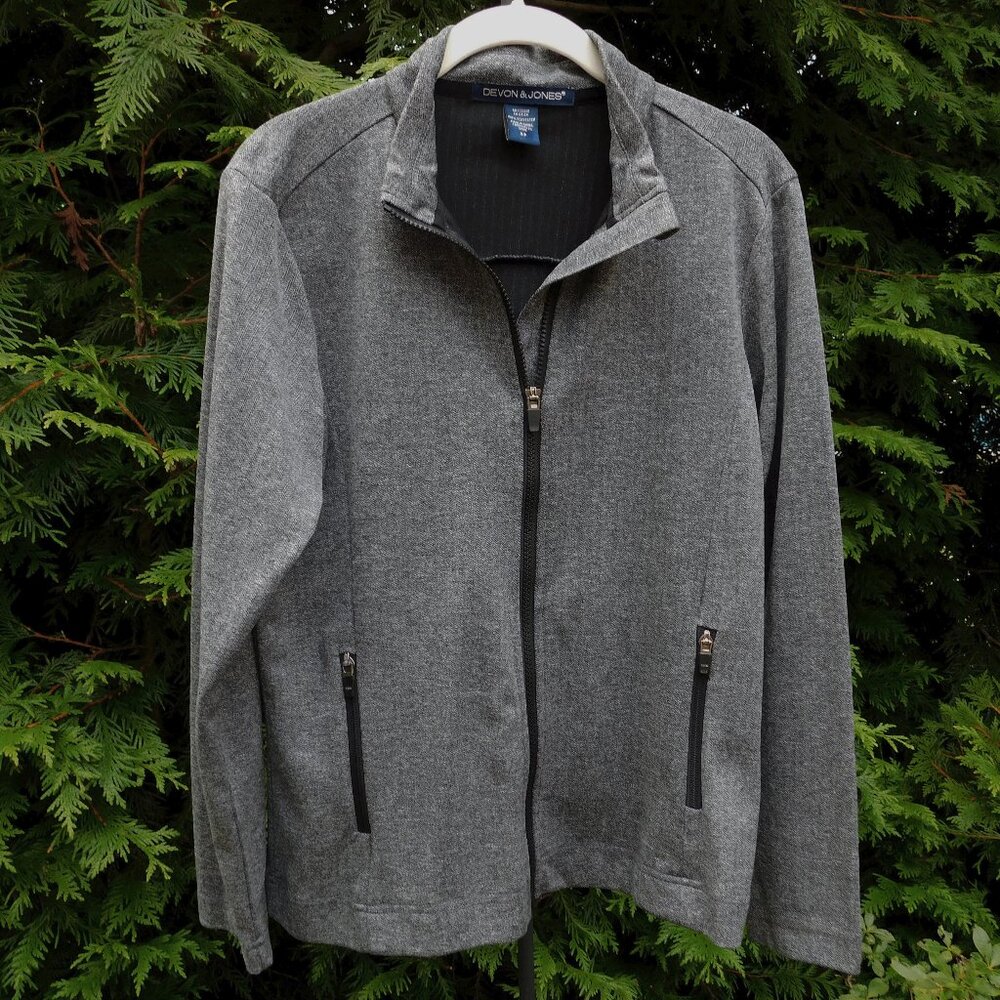 Devon & Jones Full-Zip Lightweight Jacket with Contrast Zipper & Trim